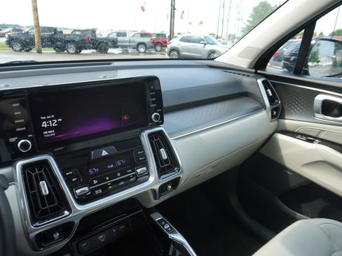 Used 2023 Kia Sorento SX Prestige AWD/4WD image 19