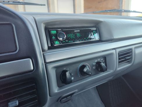 Used 1994 Ford F150 XL image 24