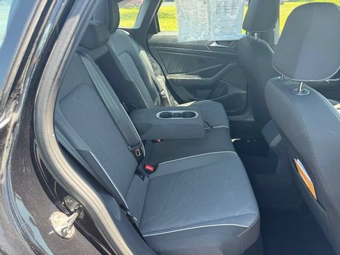 Used 2025 Volkswagen Jetta Sport FWD image 16