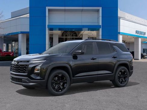 New 2026 Chevrolet Equinox LT image 2