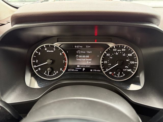 Used 2023 Nissan Rogue SV FWD image 11