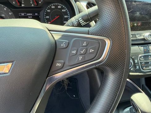 Used 2025 Chevrolet Malibu LT FWD image 25