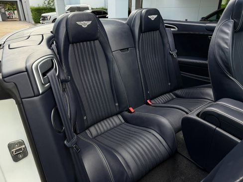 Used 2017 Bentley Continental GT image 35