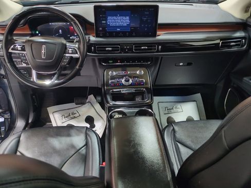 Used 2022 Lincoln Nautilus Reserve w/ Luxury Package AWD/4WD image 16