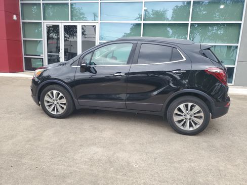 Used 2018 Buick Encore Preferred FWD image 3