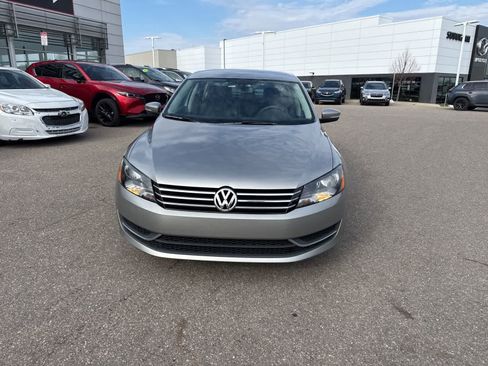 Used 2013 Volkswagen Passat Wolfsburg Edition image 2