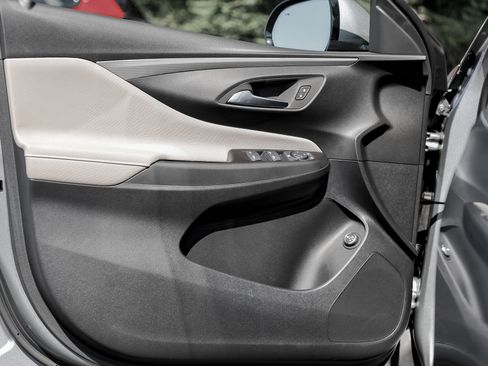 New 2025 Buick Envista Avenir image 12