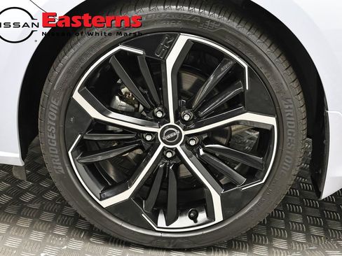 Used 2023 Nissan Altima 2.5 SR w/ SR Premium Package FWD image 32