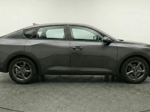 Used 2025 Kia K4 FWD image 11