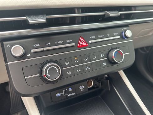 New 2025 Hyundai Tucson SE image 24