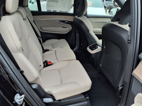 New 2026 Volvo XC90 B6 Plus w/ Protection Package AWD/4WD image 10
