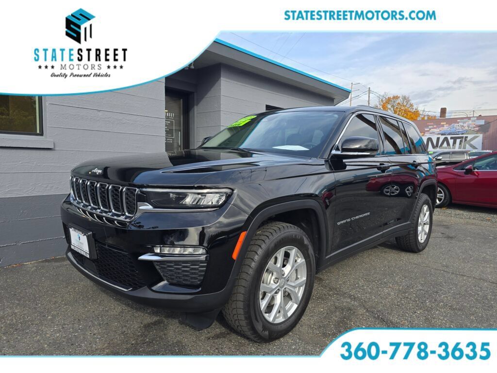 Used 2023 Jeep Grand Cherokee Limited AWD/4WD image 1