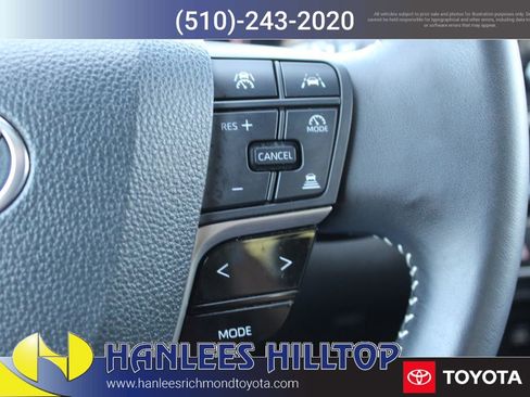 Used 2025 Toyota Camry SE w/ Convenience Package FWD image 28