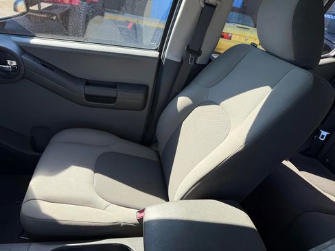 Used 2014 Nissan Xterra X image 14