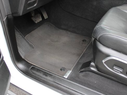 Used 2022 Jeep Wagoneer Series III w/ Premium Group I image 23