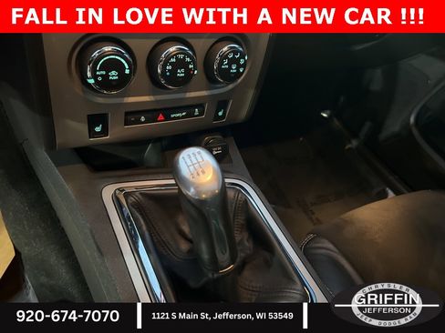 Used 2014 Dodge Challenger SRT8 image 21