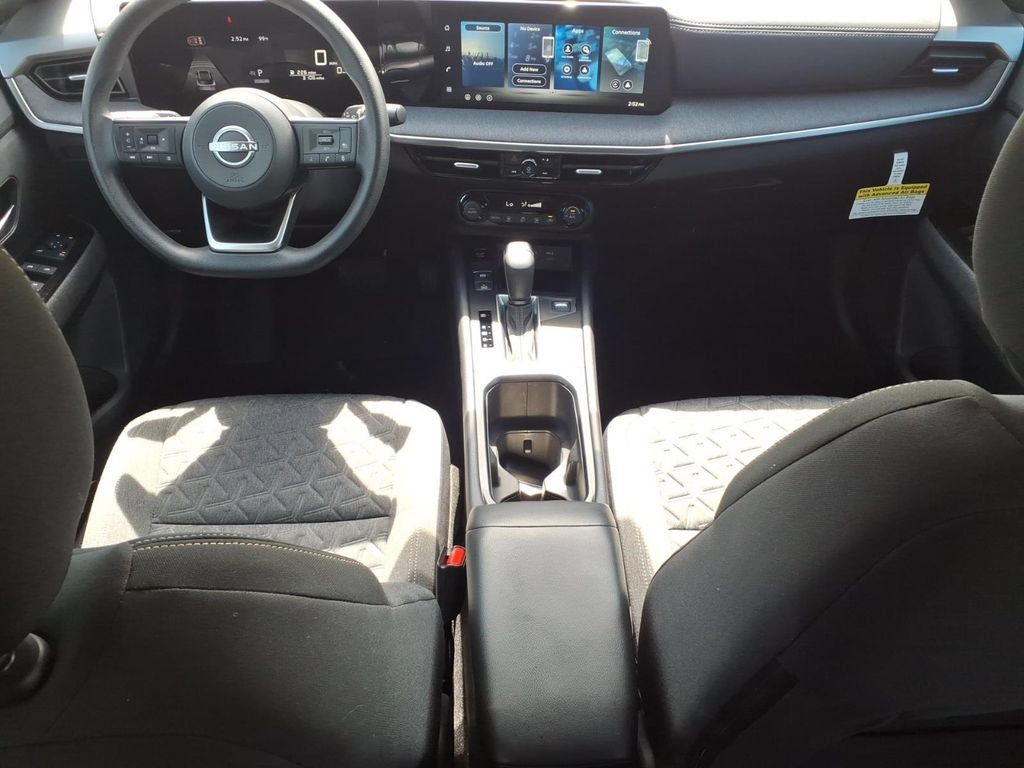Used 2026 Nissan Kicks SV FWD image 10
