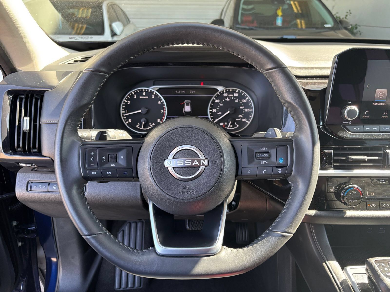 Used 2025 Nissan Pathfinder SV FWD image 29