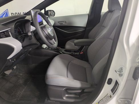 Used 2025 Toyota Corolla FX w/ Convenience Package FWD image 12