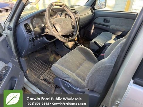 Used 2000 Toyota 4Runner SR5 image 7