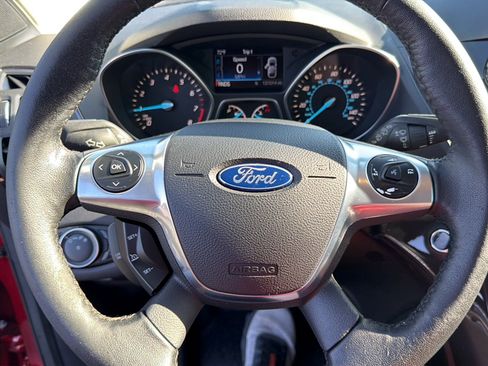 Used 2016 Ford Escape Titanium FWD image 17