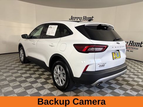 Used 2025 Ford Escape Active image 7
