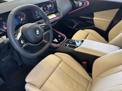 Used 2026 BMW X3 xDrive30i w/ Premium Package AWD/4WD image 4