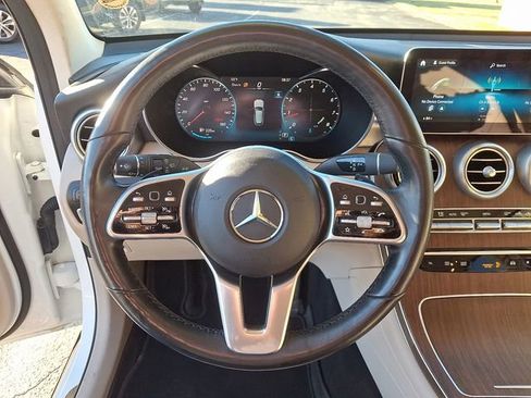Used 2022 Mercedes-Benz GLC 300 4MATIC image 19