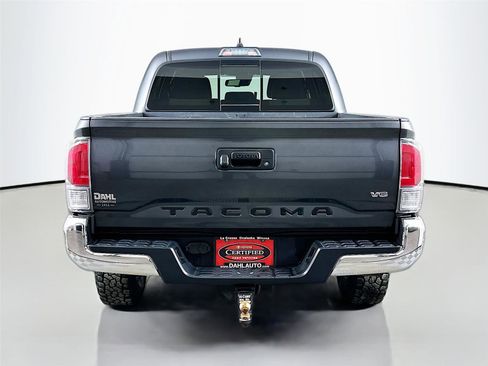 Certified 2023 Toyota Tacoma TRD Off-Road image 12