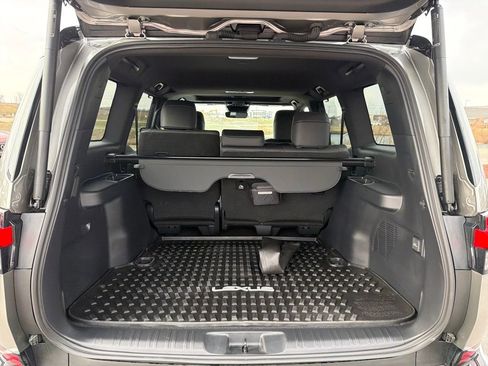 Used 2024 Lexus GX 550 image 24