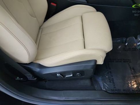 Used 2025 BMW X3 xDrive30i w/ Premium Package AWD/4WD image 35