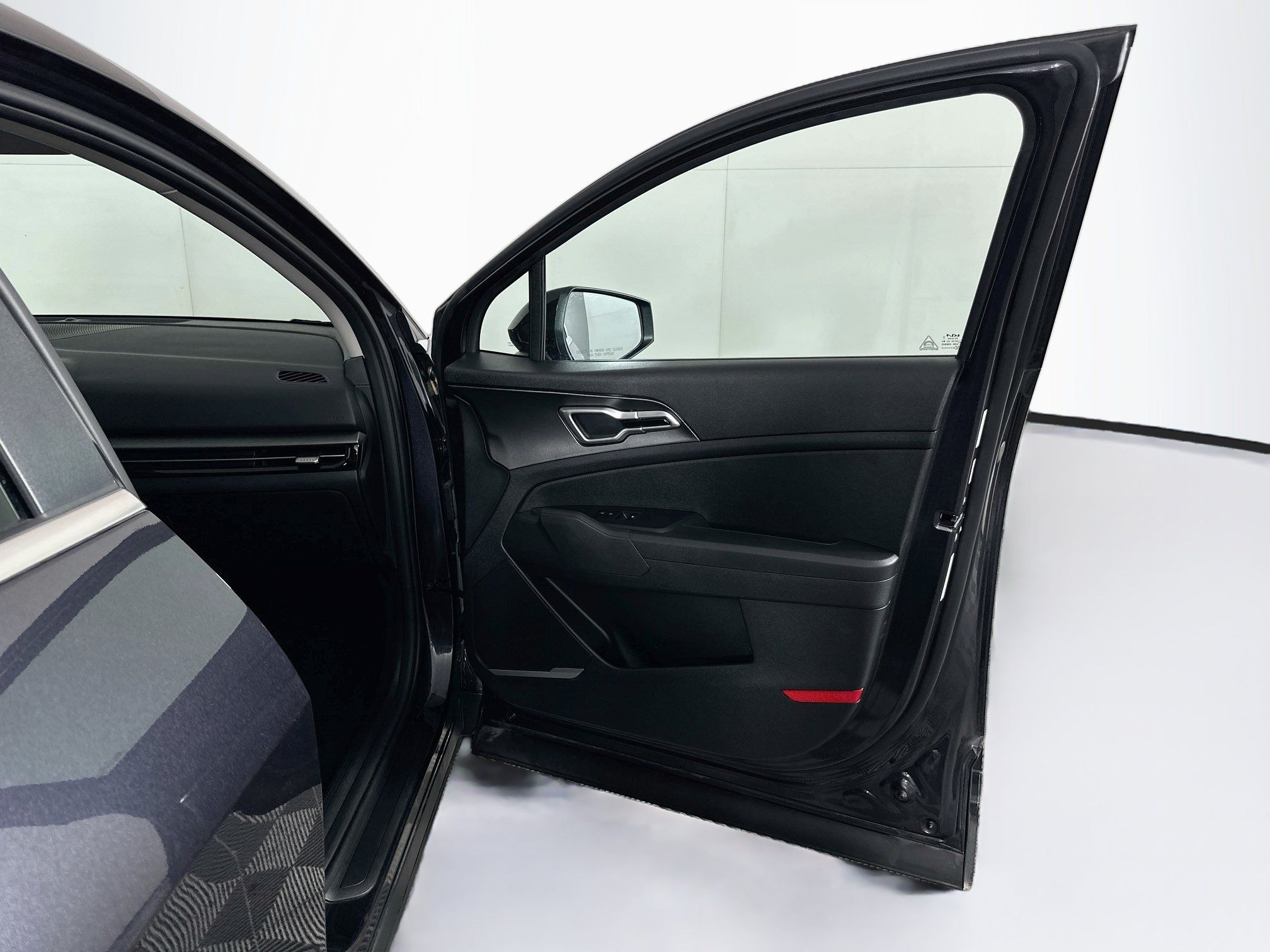 Used 2026 Kia Sportage LX FWD image 29