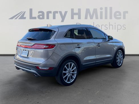 Used 2019 Lincoln MKC Reserve FWD image 5