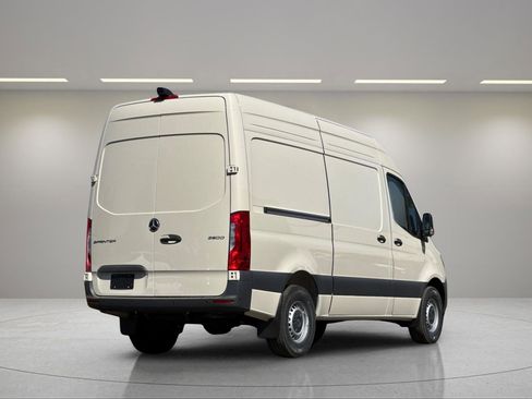 New 2025 Mercedes-Benz Sprinter 2500 image 4