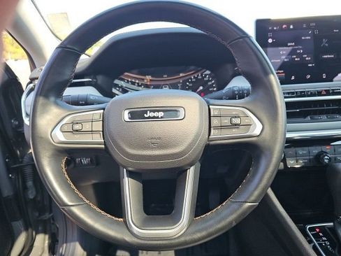 Used 2022 Jeep Compass Limited w/ Sun and Sound Group image 37