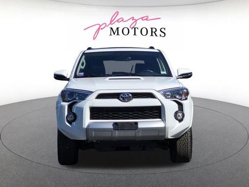 Used 2017 Toyota 4Runner TRD Off-Road Premium AWD/4WD image 2