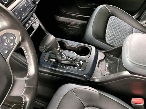 Used 2019 Chevrolet Colorado Z71 image 17