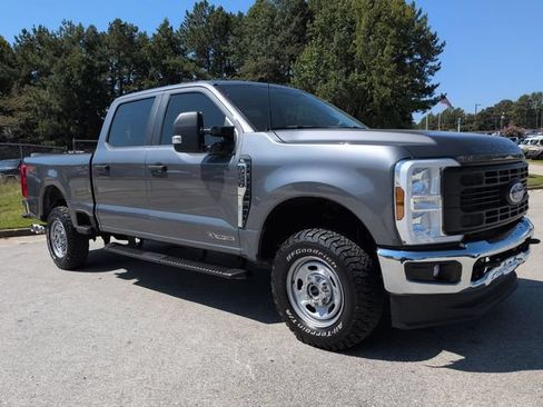 Certified 2024 Ford F250 XL w/ FX4 Off-Road Package AWD/4WD image 2