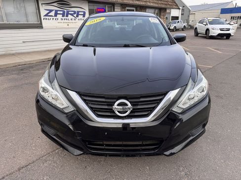 Used 2016 Nissan Altima 2.5 S w/ Power Driver Seat Package image 2