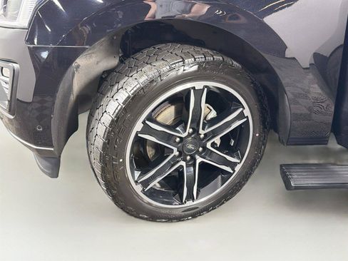 Used 2021 Ford Expedition Limited AWD/4WD image 38