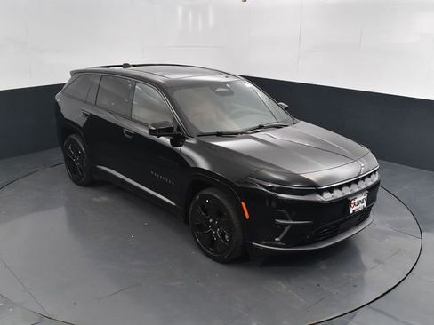 Used 2025 Jeep Wagoneer S Launch Edition w/ Trailer Tow Group image 41