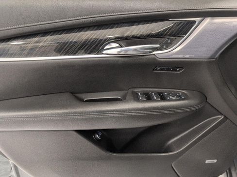 Used 2020 Cadillac XT6 Premium Luxury AWD/4WD image 27