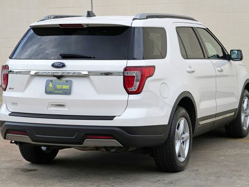 Used 2019 Ford Explorer XLT FWD image 44