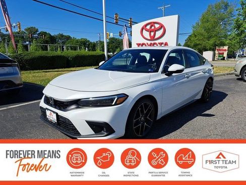 Used 2024 Honda Civic Sport Touring image 1