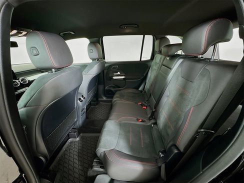 Certified 2025 Mercedes-Benz GLB 250 image 25