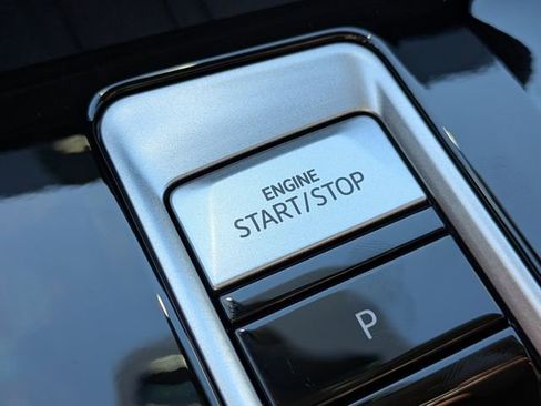 New 2026 Volkswagen Atlas SE image 29