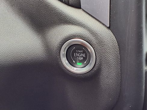 Used 2020 GMC Sierra 1500 Elevation w/ Elevation Value Package AWD/4WD image 12