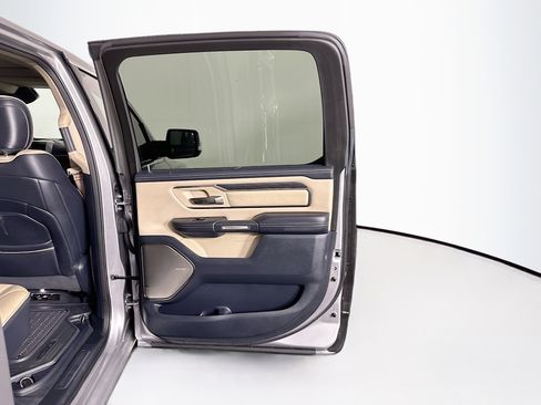 Used 2019 RAM 1500 Limited AWD/4WD image 30