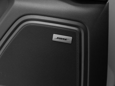 New 2026 Porsche Macan image 39