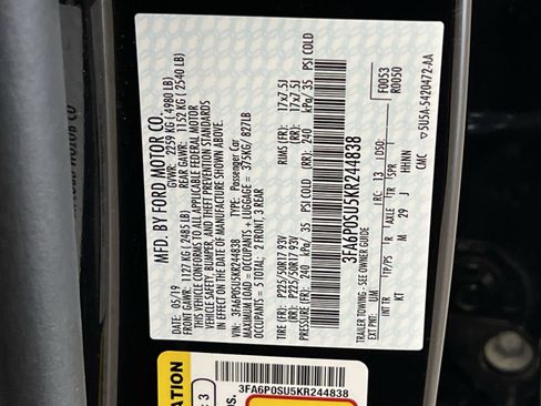 Used 2019 Ford Fusion Energi Titanium FWD image 39